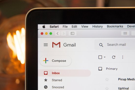 Pagina di Gmail aperta in cerca di Segreti nel suo utilizzo su un Browser Safari